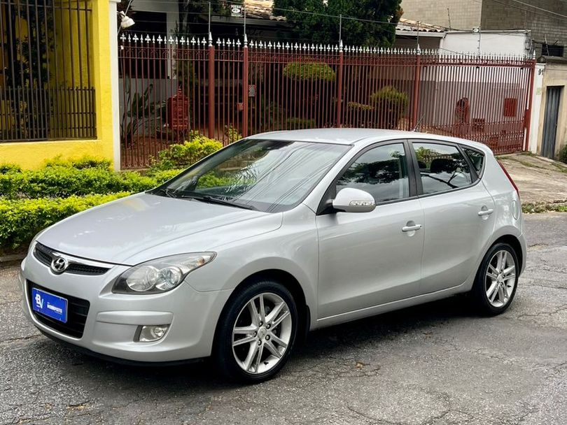 Hyundai i30 2.0 16V 145cv 5p Aut.