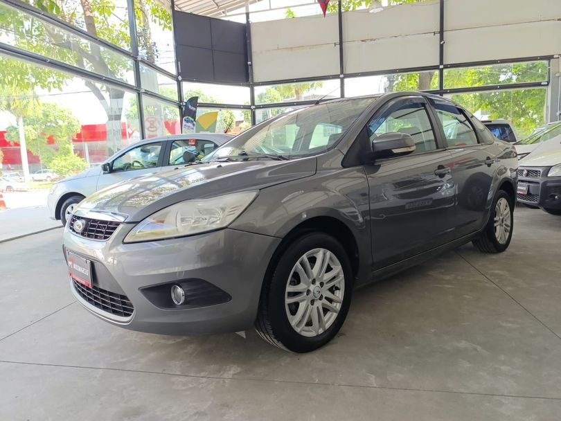Ford Focus Sedan 2.0 16V/2.0 16V Flex 4p Aut.