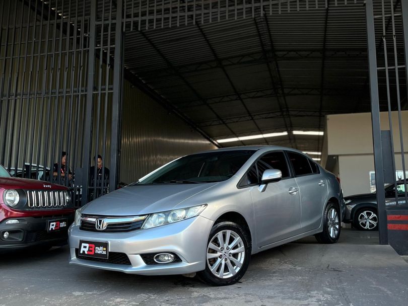 Honda Civic Sedan LXR 2.0 Flexone 16V Aut. 4p