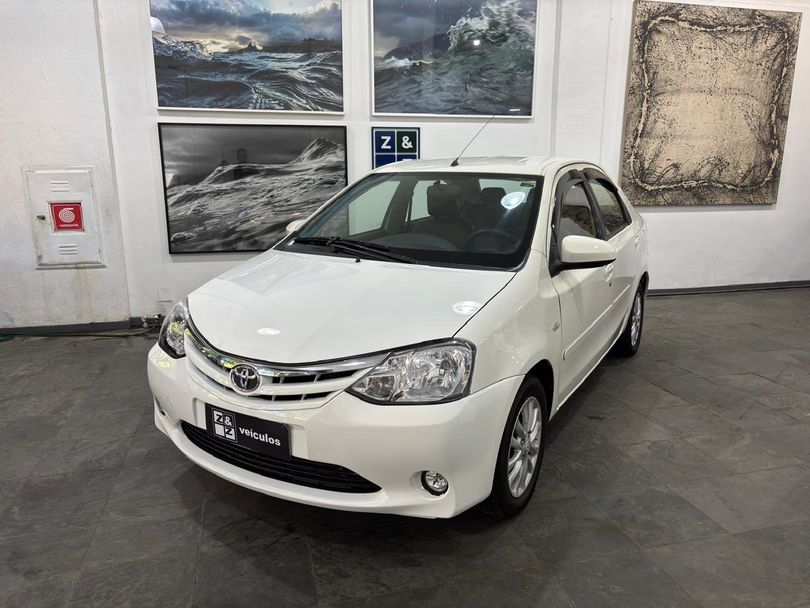 Toyota ETIOS XLS Sedan 1.5 Flex 16V 4p Mec.