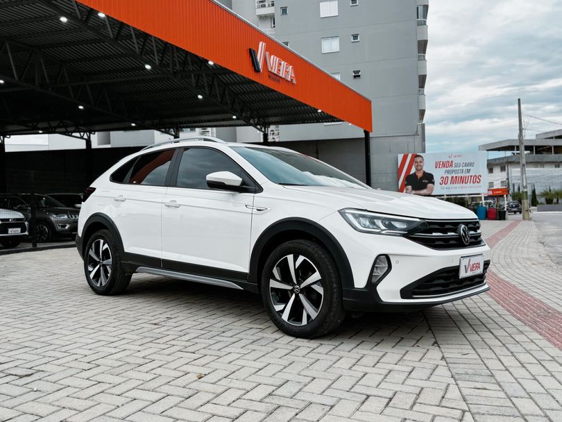 VolksWagen Nivus Highline 1.0 200 TSI Flex Aut.