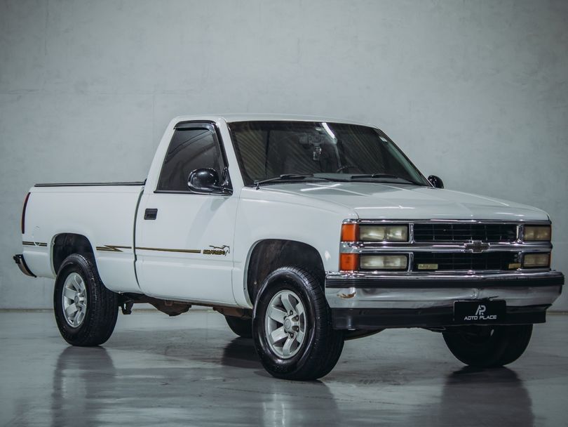 Chevrolet Silverado DLX 4.2 Diesel