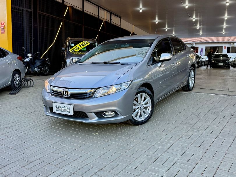 Honda Civic Sedan LXR 2.0 Flexone 16V Aut. 4p