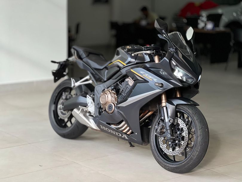 HONDA CBR 650 R
