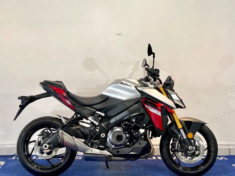 SUZUKI GSX-S 1000