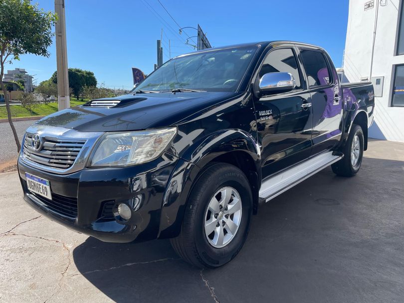 Toyota Hilux CD SRV D4-D 4x4 3.0 TDI Diesel Aut
