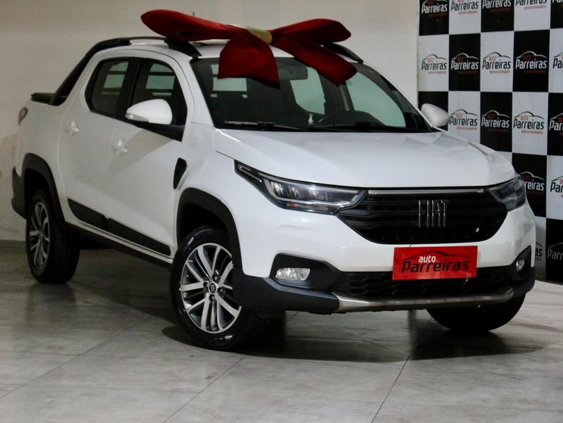 Fiat Strada Volcano 1.3 Flex 8V CD