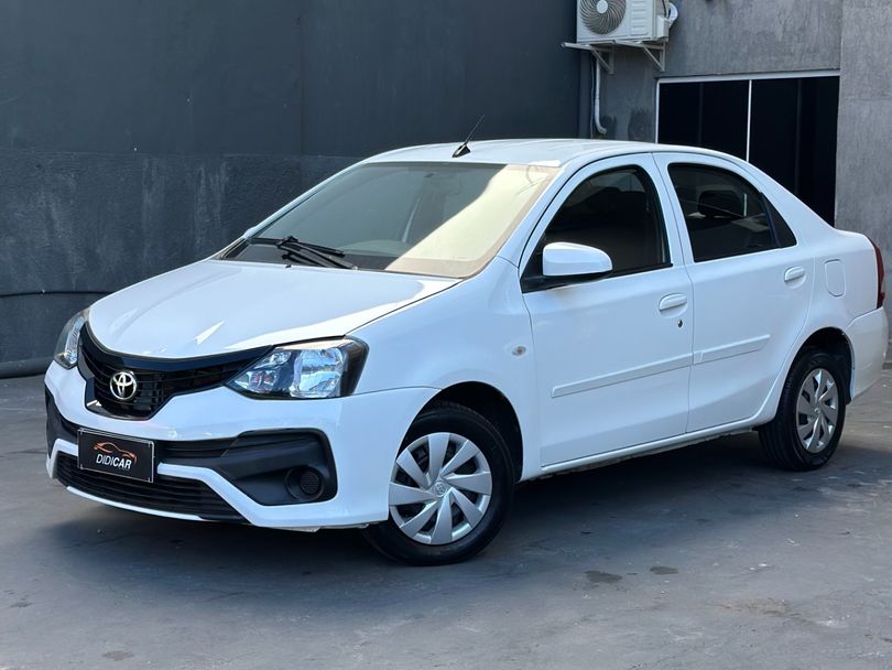 Toyota ETIOS X Sedan 1.5 Flex 16V 4p Mec.