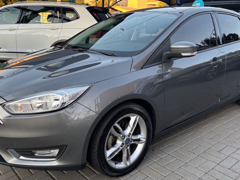 Ford Focus 2.0 16V/SE/SE Plus Flex 5p Aut.