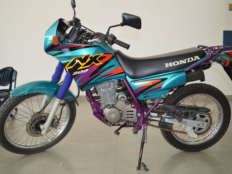 HONDA NX 200