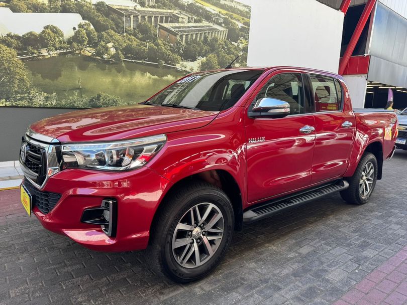 Toyota Hilux CD SRX 4x4 2.8 TDI 16V Diesel Aut.