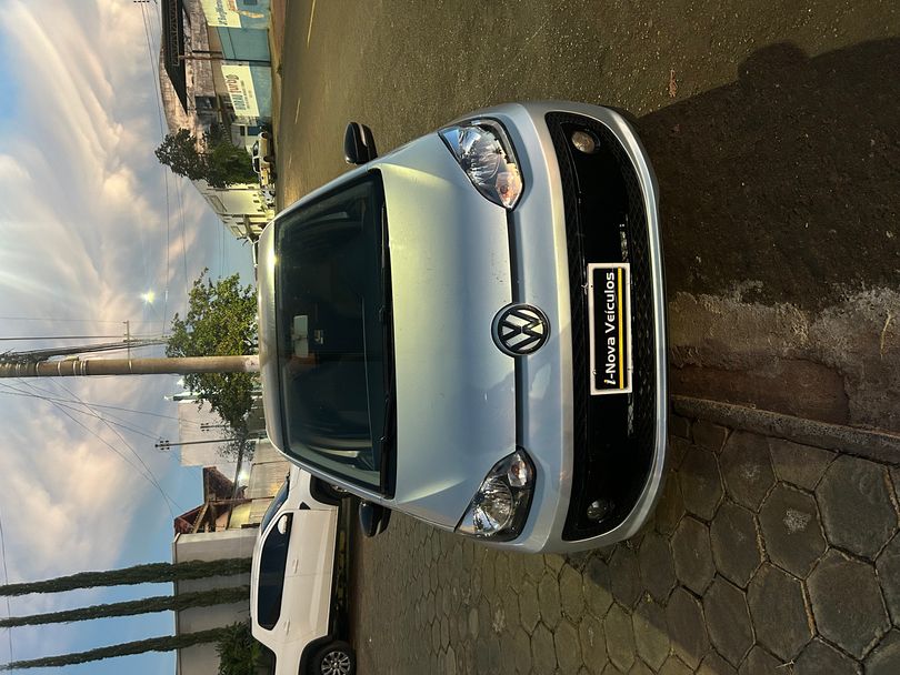 VolksWagen up! move 1.0 TSI Total Flex 12V 5p