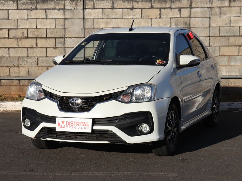 Toyota ETIOS PLATINUM Sed. 1.5 Flex 16V 4p Aut.
