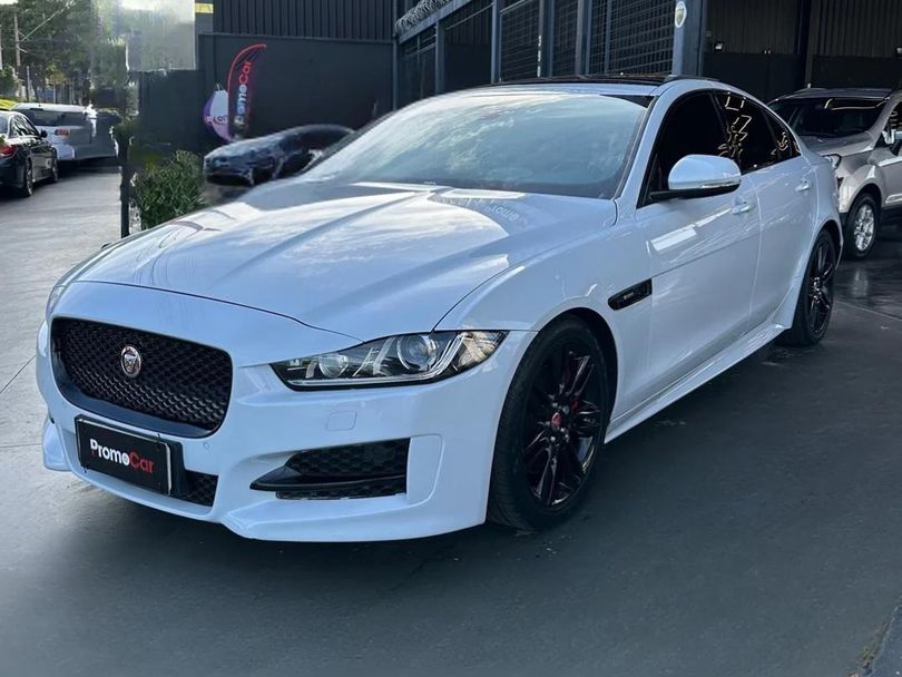 Jaguar XE 2.0 Turbocharged R-Sport Aut.