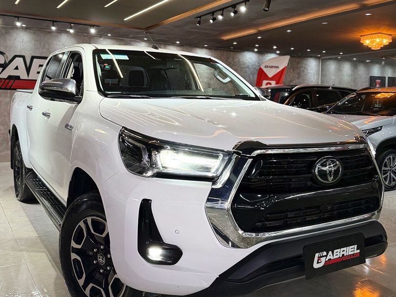 Toyota Hilux CD SRX 4x4 2.8 TDI 16V Diesel Aut.