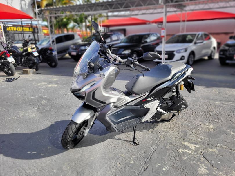 HONDA ADV 150