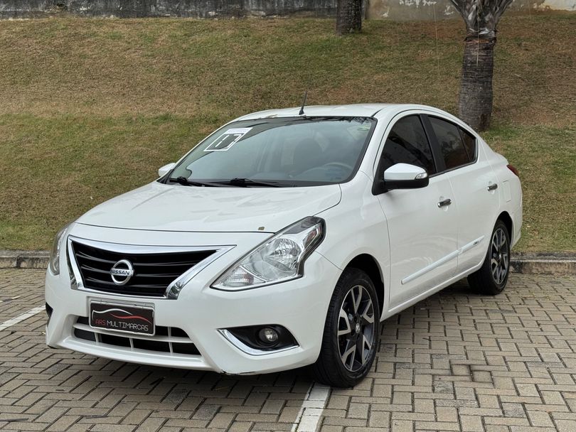 Nissan VERSA UNIQUE 1.6 16V FlexStart 4p Aut.