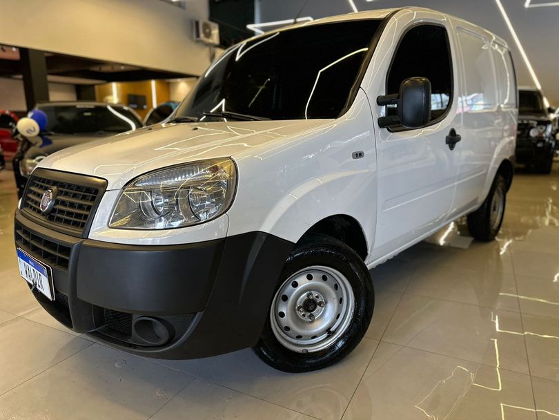 Fiat Doblo ESSENCE 1.8 Flex 16V 5p