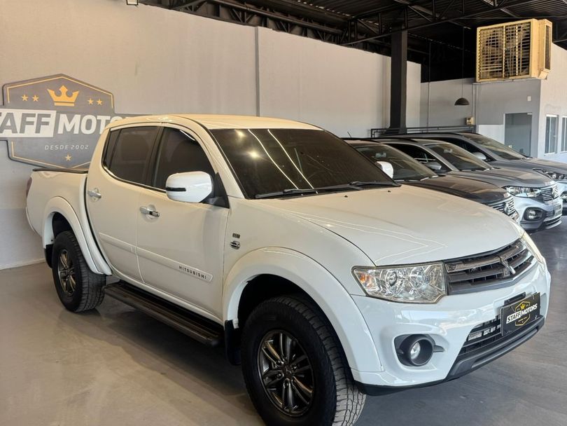 Mitsubishi L200 Triton HPE 3.2 CD TB Int.Diesel Aut