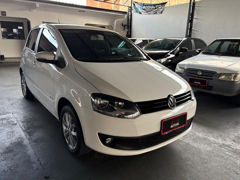 VolksWagen Fox 1.6 Mi Total Flex 8V 5p