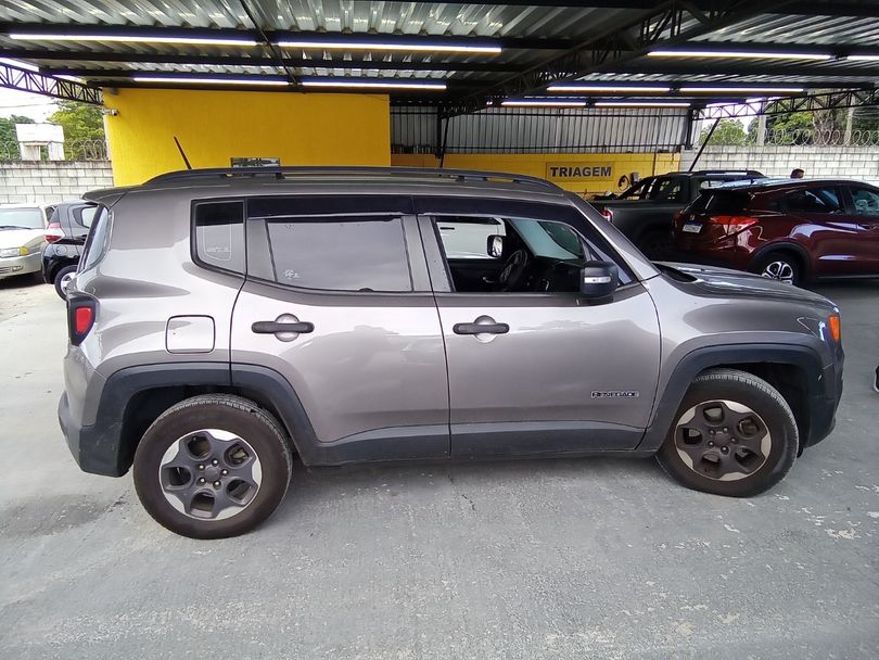 Jeep Renegade Sport 1.8 4x2 Flex 16V Aut.