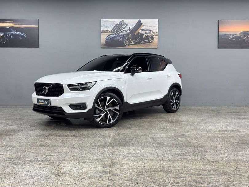 Volvo XC 40 T-5 R-DESIGN 1.5 FWD (Híbrido)