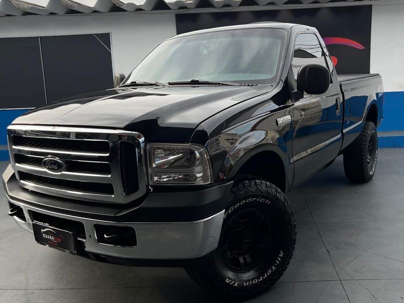 Ford F-250 XLT 3.9 4x4 CD TB Diesel
