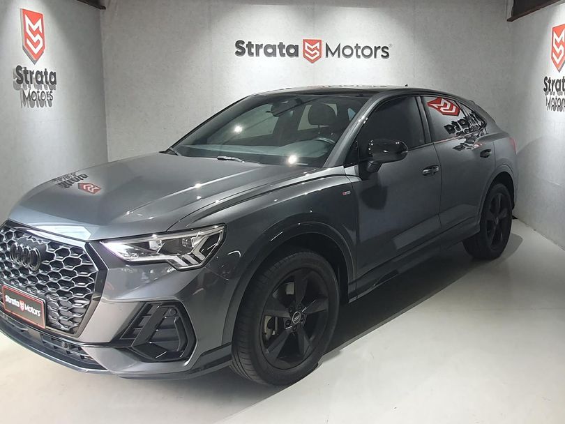 Audi Q3 SPB Perf. Black 2.0 TFSI Tipt. Quat.