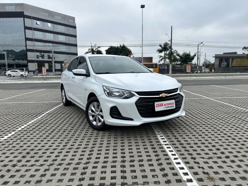 Chevrolet ONIX SEDAN Plus LT 1.0 12V Flex 4p Mec.