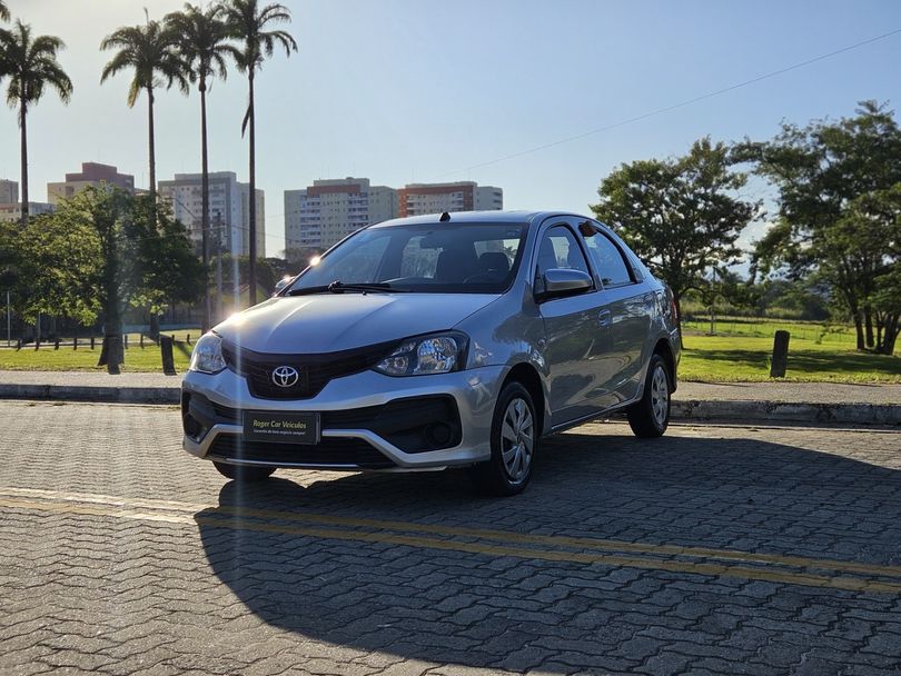 Toyota ETIOS X Sedan 1.5 Flex 16V 4p Aut.
