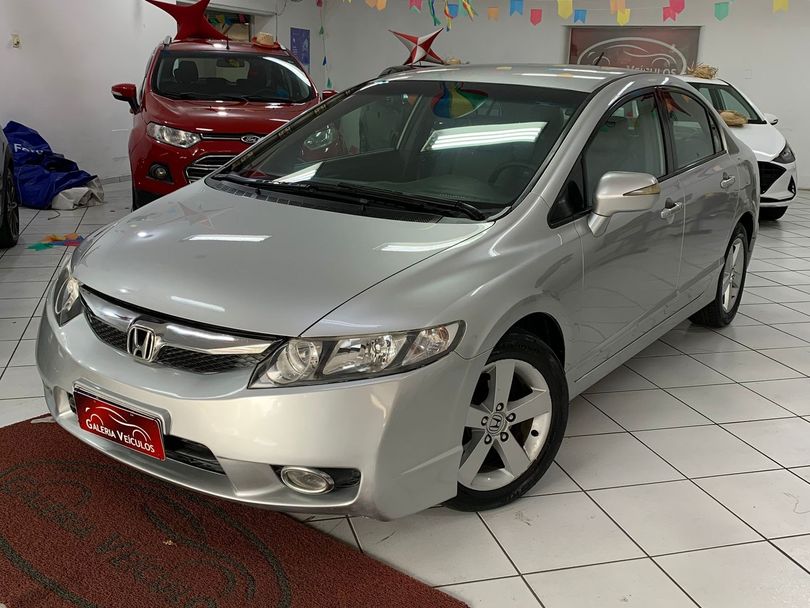 Honda Civic Sedan LXS 1.8/1.8 Flex 16V Aut. 4p