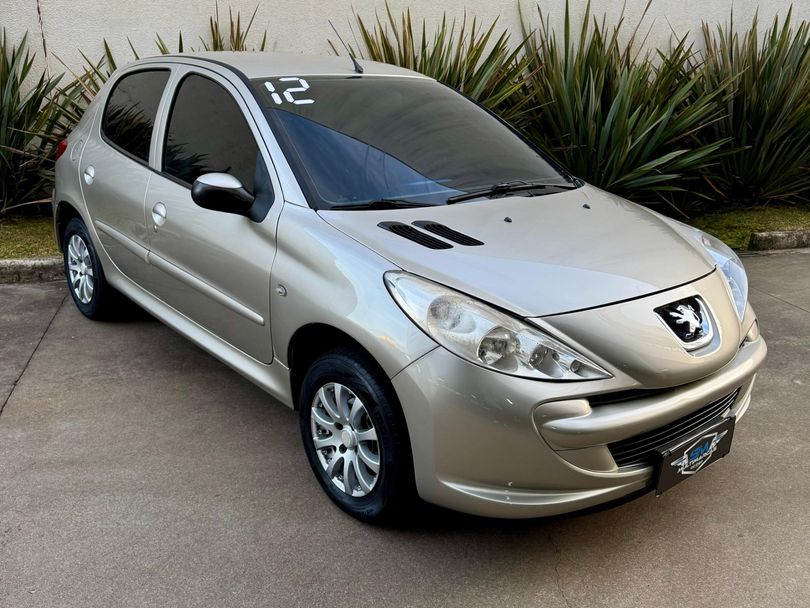 Peugeot 207 XR 1.4 Flex 8V 5p