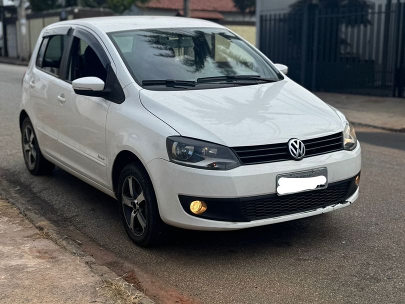 VolksWagen Fox 1.6 Mi Total Flex 8V 5p