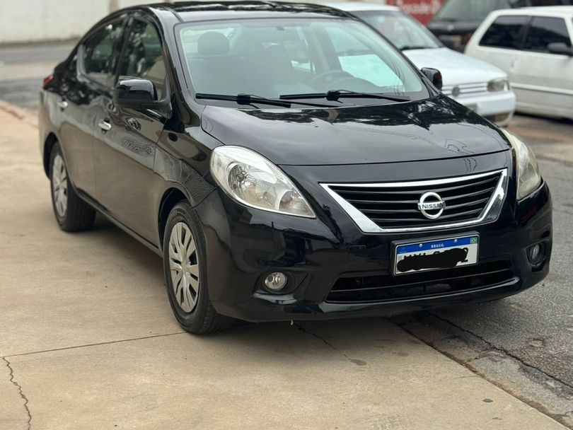 Nissan VERSA SV 1.6 16V Flex Fuel 4p Mec.