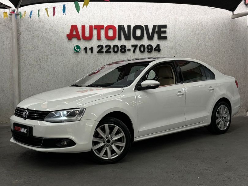 VolksWagen JETTA Comfortline 2.0 T.Flex 8V 4p Tipt.