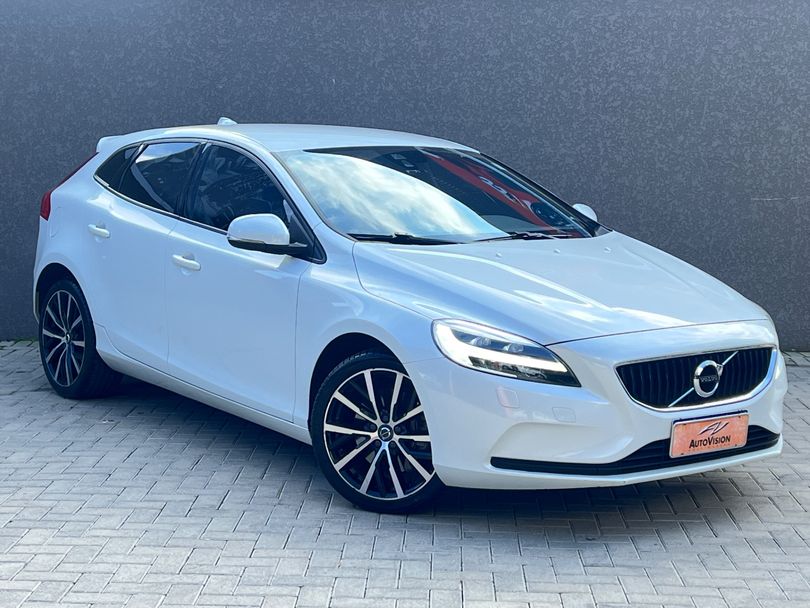 Volvo V40 T-4 MOMENTUM 2.0 Aut.