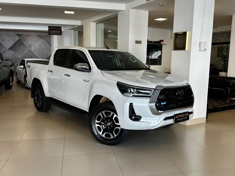 Toyota Hilux CD SRX 4x4 2.8 TDI 16V Diesel Aut.