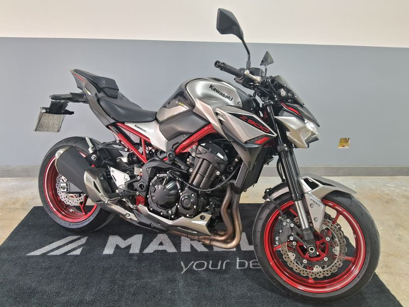 KAWASAKI Z 900