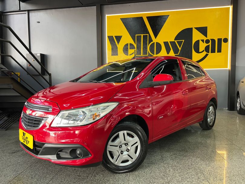 Chevrolet ONIX HATCH LT 1.0 8V FlexPower 5p Mec.