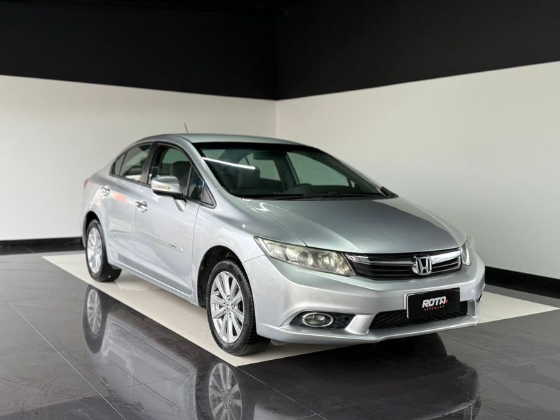 Honda Civic Sedan LXR 2.0 Flexone 16V Aut. 4p