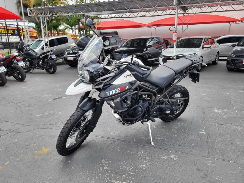 TRIUMPH TIGER 800 XCX