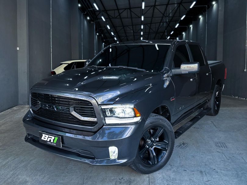 RAM CLASSIC LARAMIE NIGHT ED. 5.7 4X4 Aut.