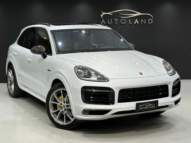 Porsche Cayenne E-Hybrid 3.0 V6 462cv