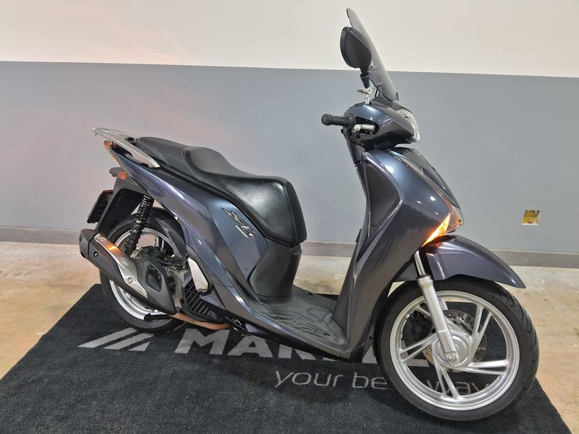 HONDA SH 150i/DLX