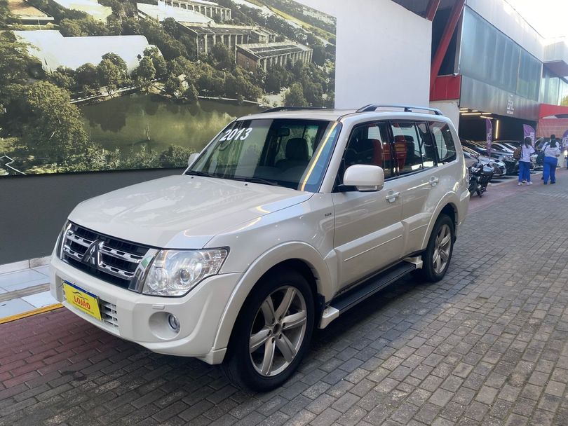 Mitsubishi Pajero DAKAR HPE 3.2 4x4 T.I Dies 5p Aut