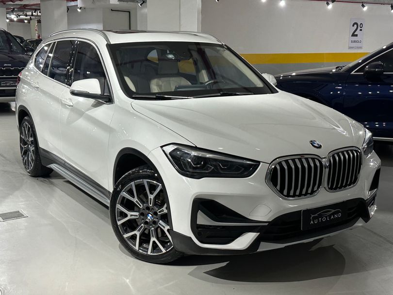 BMW X1 SDRIVE 20i X-Line 2.0 TB Active Flex