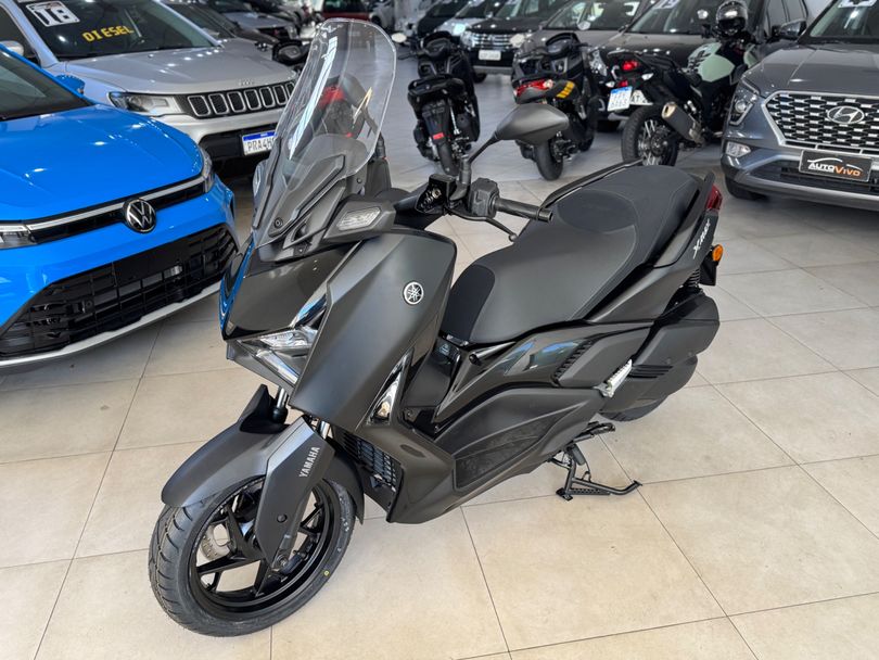 YAMAHA XMAX 250 CONNECTED 