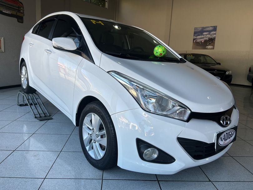 Hyundai HB20S Premium 1.6 Flex 16V Mec. 4p