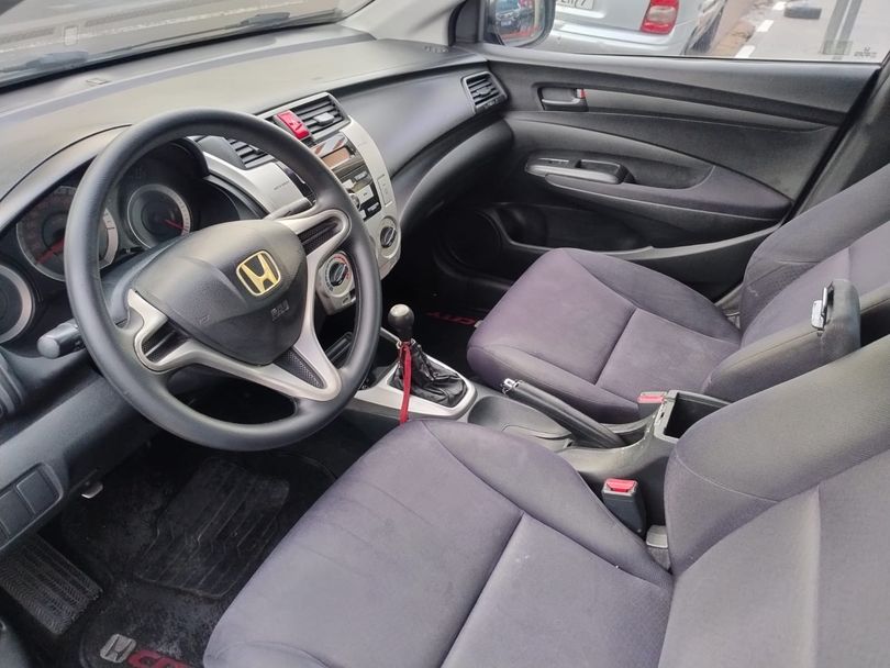 Honda CITY Sedan LX 1.5 Flex 16V 4p Mec.