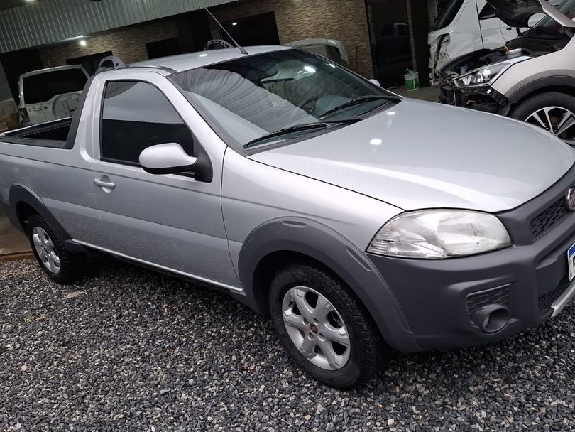 Fiat Strada Freedom 1.4 Flex 8V CS